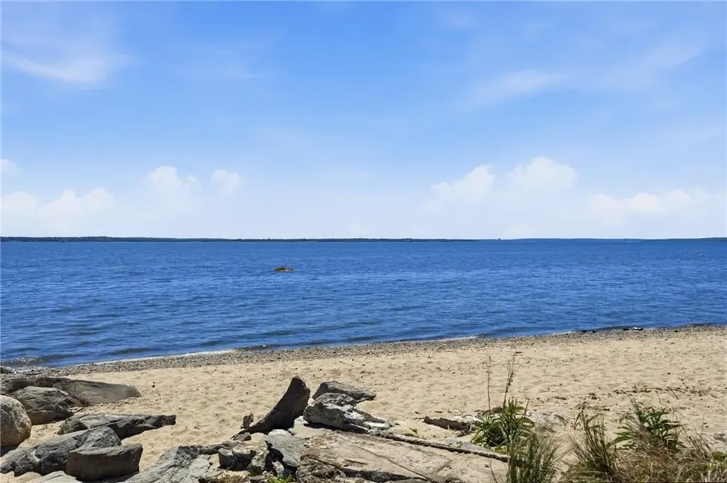 169 Cady Avenue Warwick RI 02889
