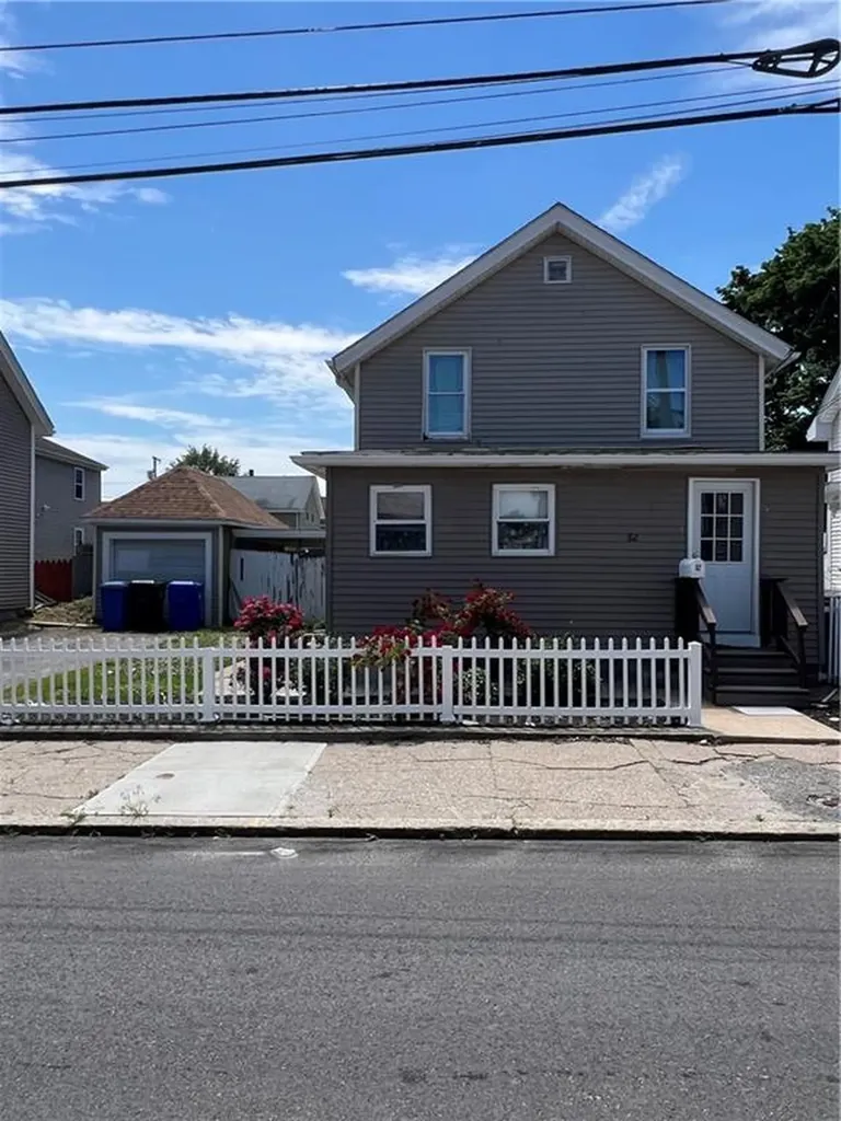 82 Perry Street Central Falls RI 02863