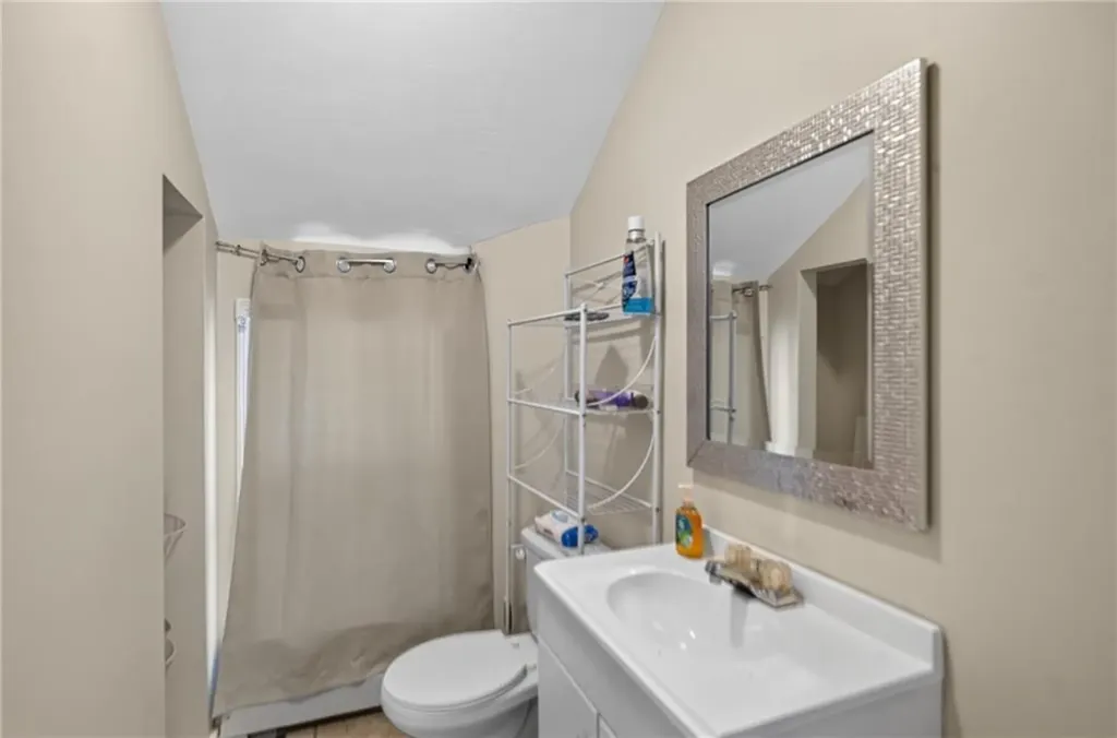 82 Perry Street Central Falls RI 02863