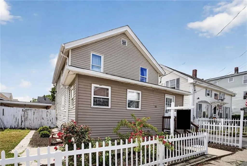 82 Perry Street Central Falls RI 02863