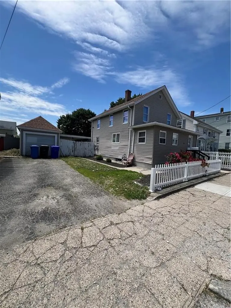 82 Perry Street Central Falls RI 02863