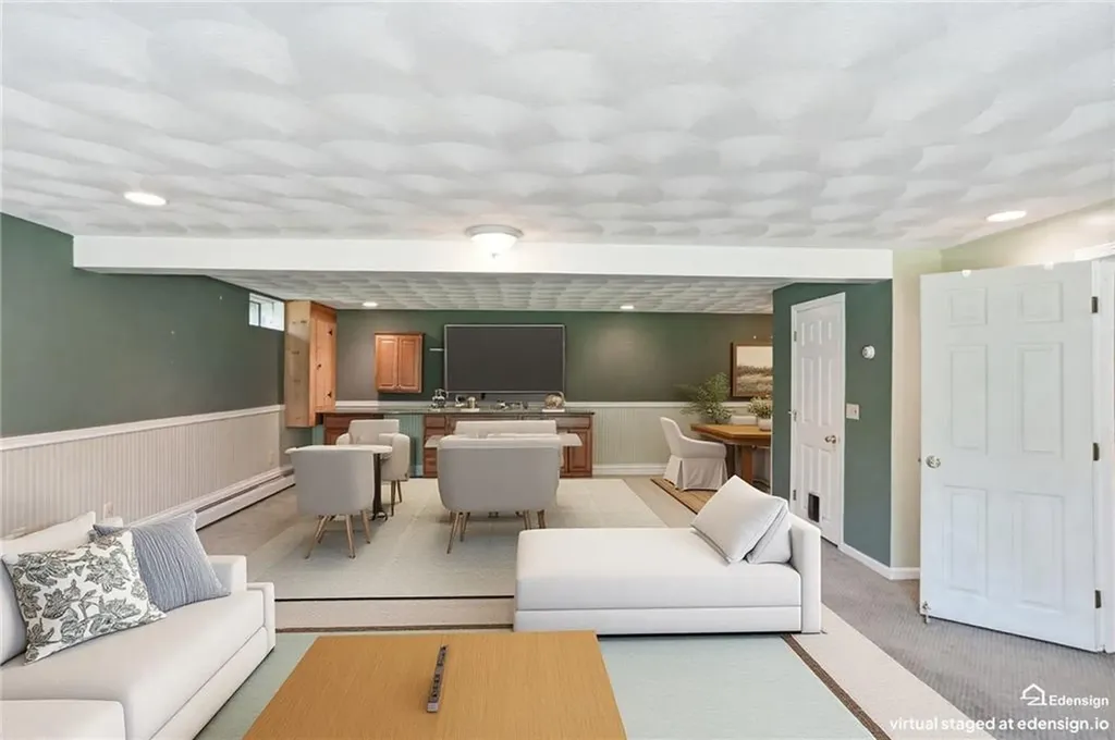 71 Rolling Hill Drive Exeter RI 02822