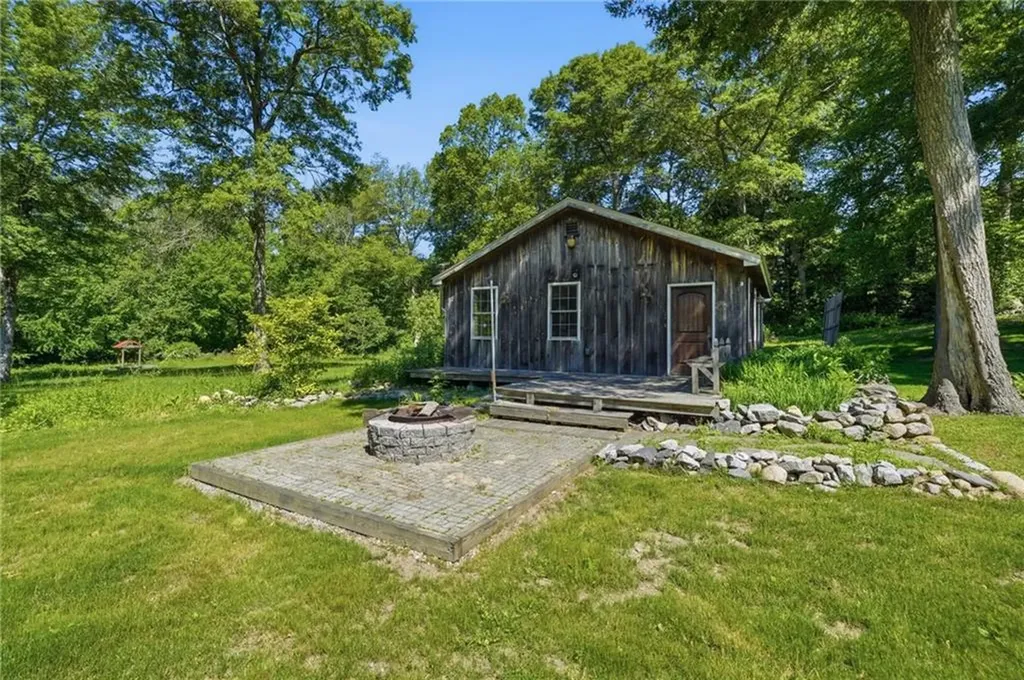 71 Rolling Hill Drive Exeter RI 02822