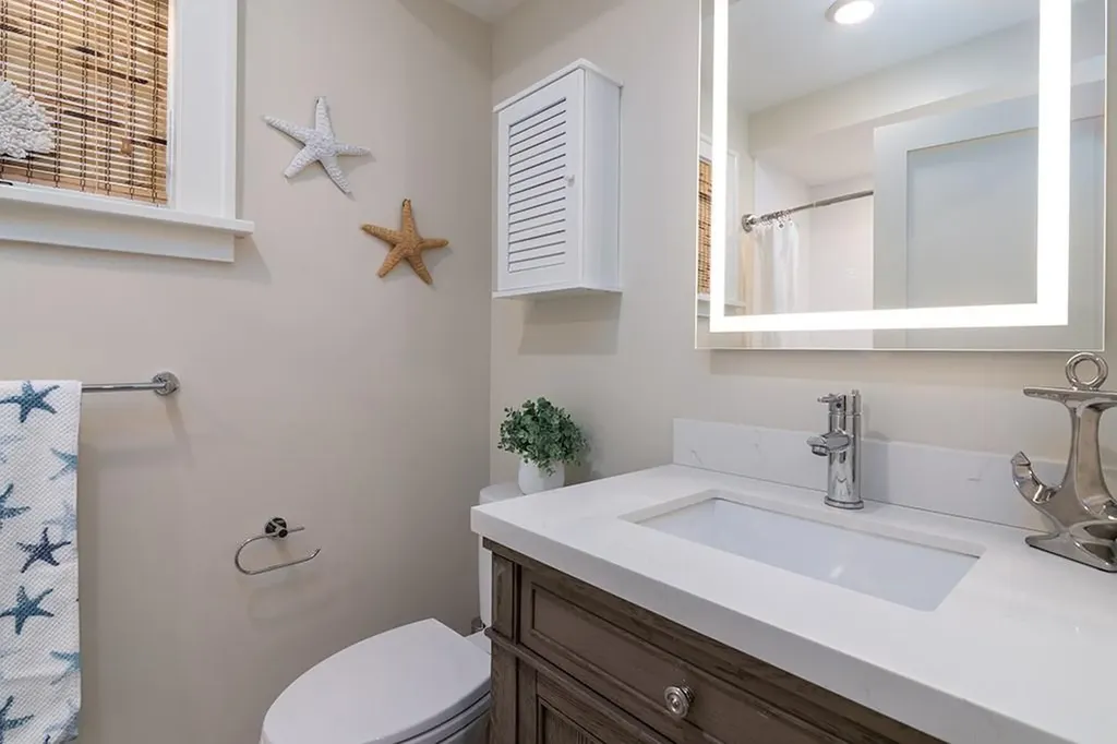 20 East Bowery Street Newport RI 02840