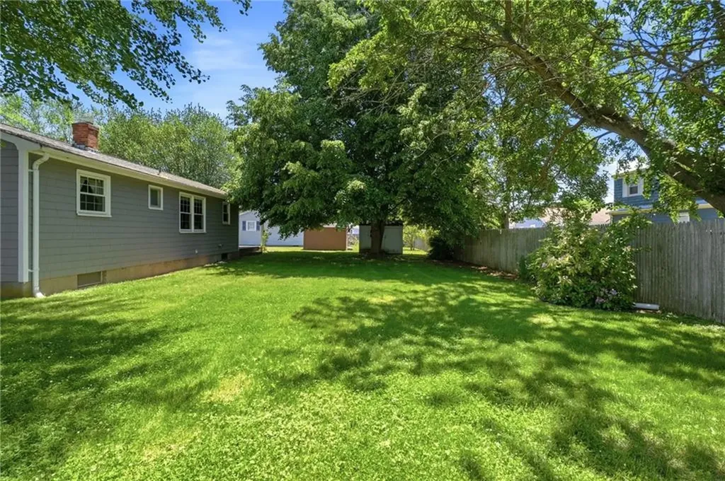 5 Lee Drive Warren RI 02885