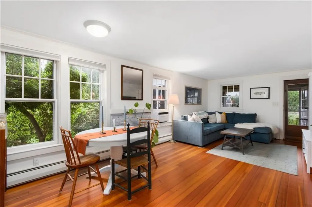 65 King Phillip Street Portsmouth RI 02871