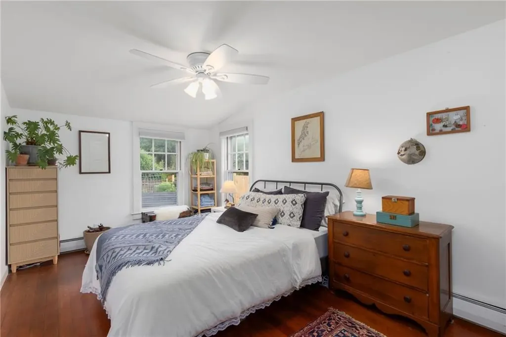 65 King Phillip Street Portsmouth RI 02871
