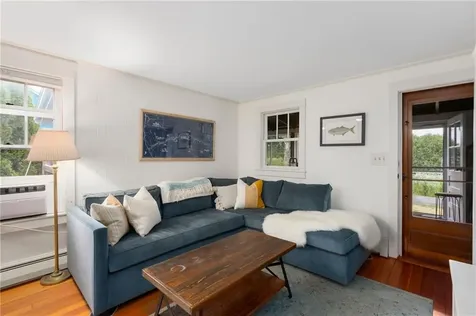 65 King Phillip Street Portsmouth RI 02871