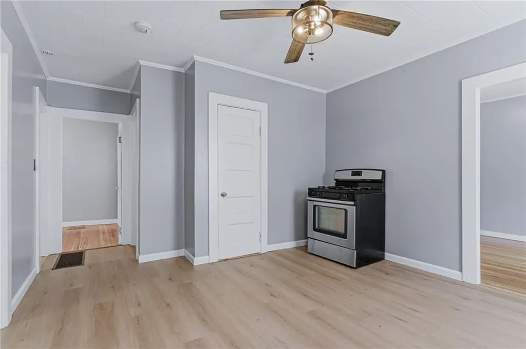 428 9th Avenue Woonsocket RI 02895