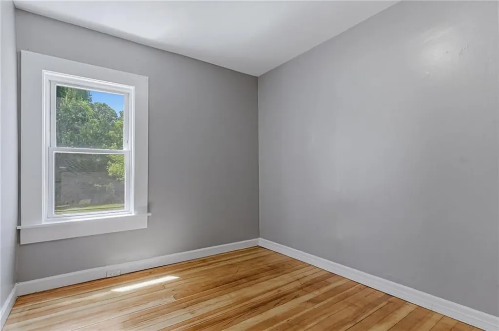 428 9th Avenue Woonsocket RI 02895