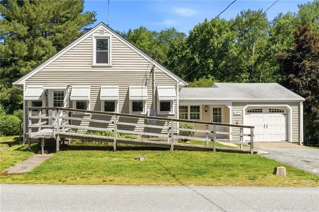 257 Union Avenue Burrillville RI 02859