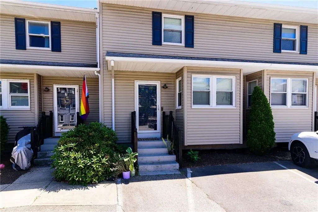 169 Courtland Street Providence RI 02909