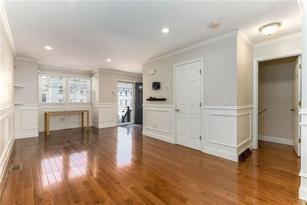 169 Courtland Street Providence RI 02909