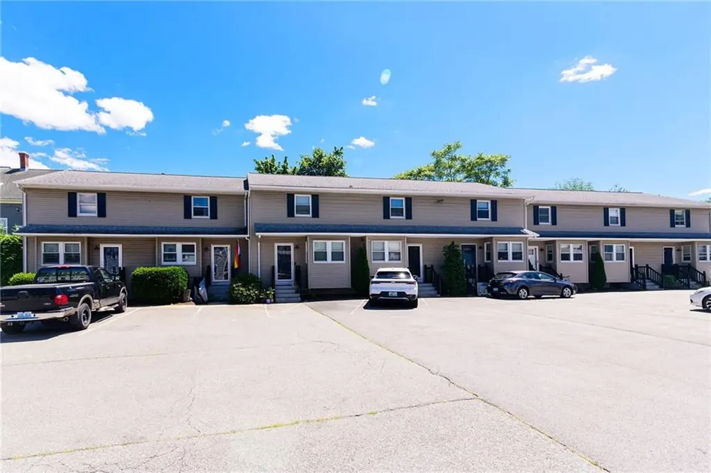 169 Courtland Street Providence RI 02909