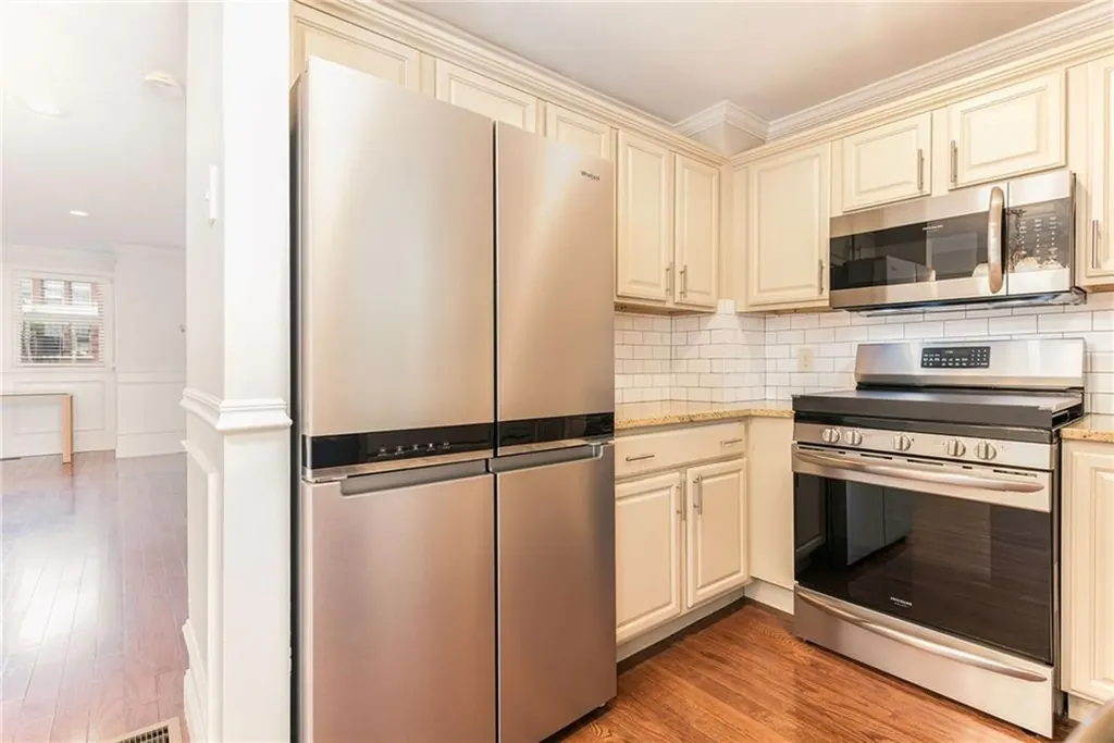 169 Courtland Street Providence RI 02909
