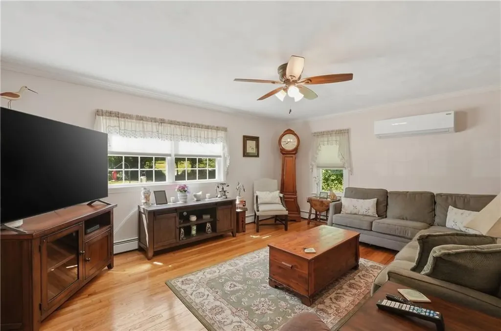 470 East Avenue Burrillville RI 02830