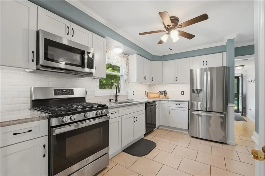 470 East Avenue Burrillville RI 02830