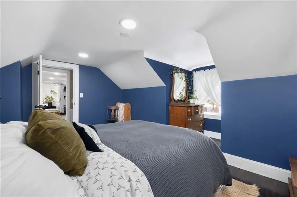 247 Whitford Avenue Providence RI 02908