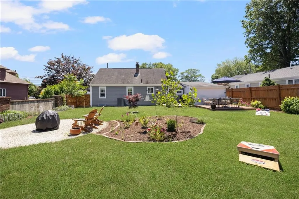 247 Whitford Avenue Providence RI 02908