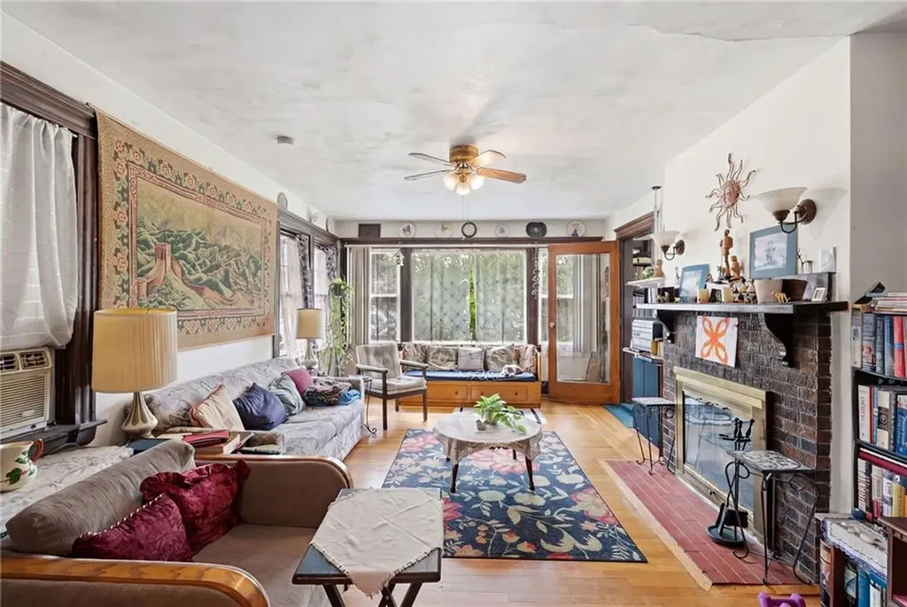 53 Netherlands Avenue Cranston RI 02905
