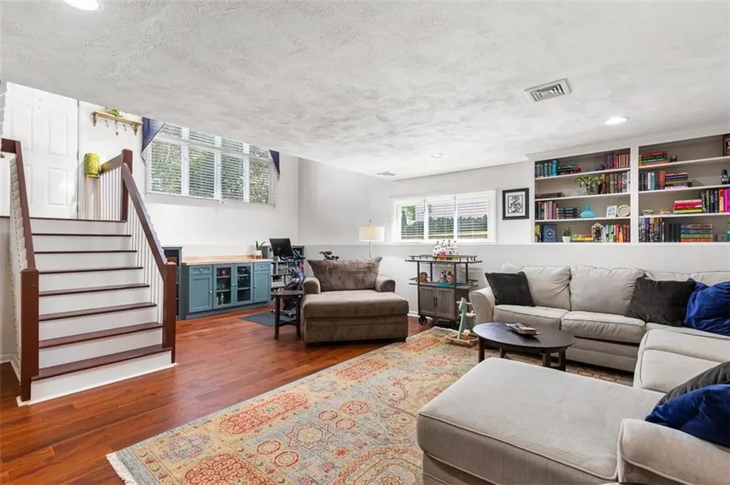 63 Lynde Street Providence RI 02908