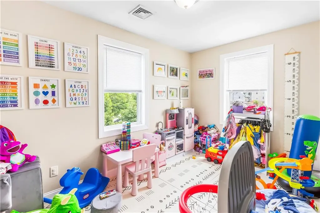 172 Baker Street Providence RI 02905
