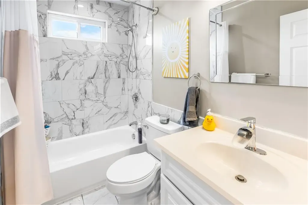 172 Baker Street Providence RI 02905
