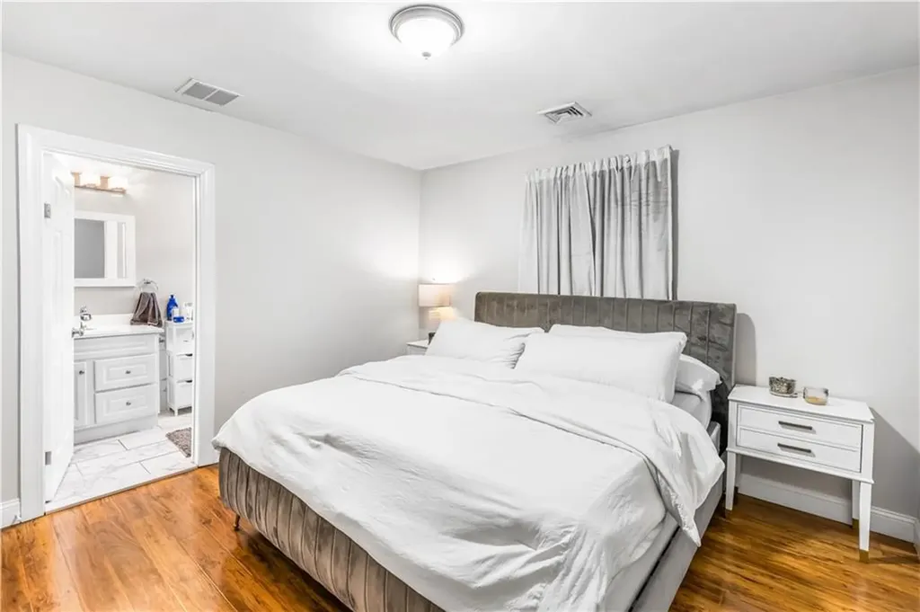 172 Baker Street Providence RI 02905