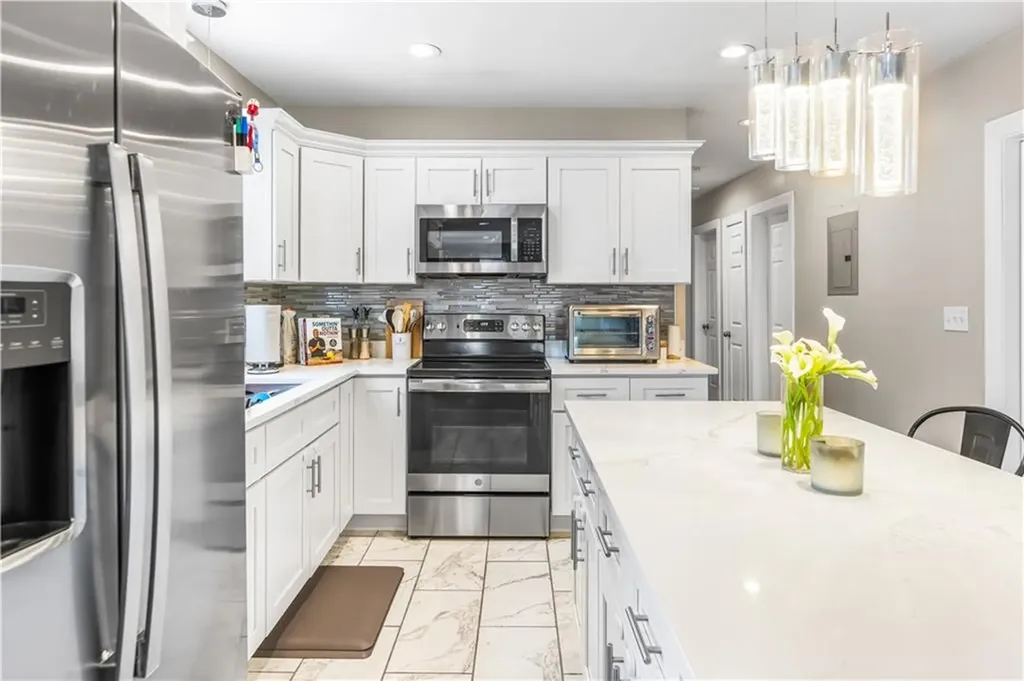 172 Baker Street Providence RI 02905