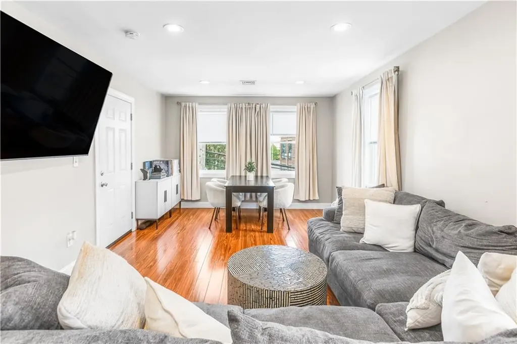 172 Baker Street Providence RI 02905