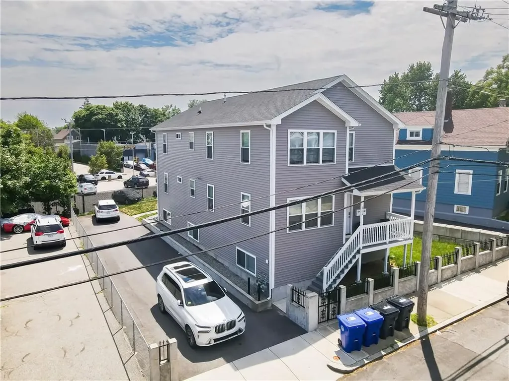 172 Baker Street Providence RI 02905