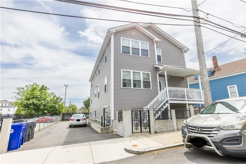 172 Baker Street Providence RI 02905