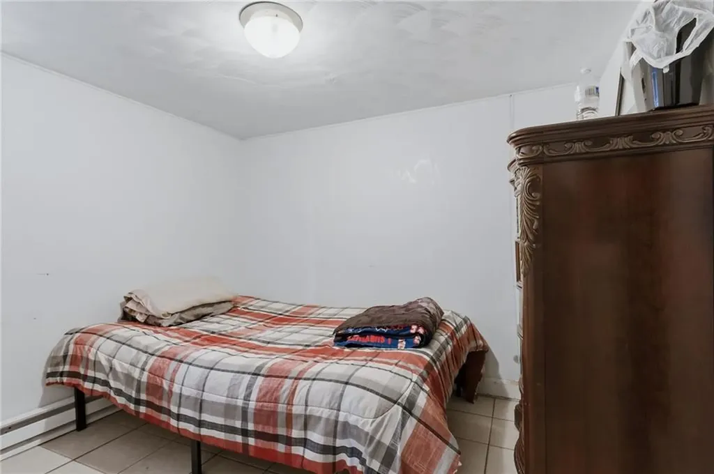 41 Utton Avenue Pawtucket RI 02860