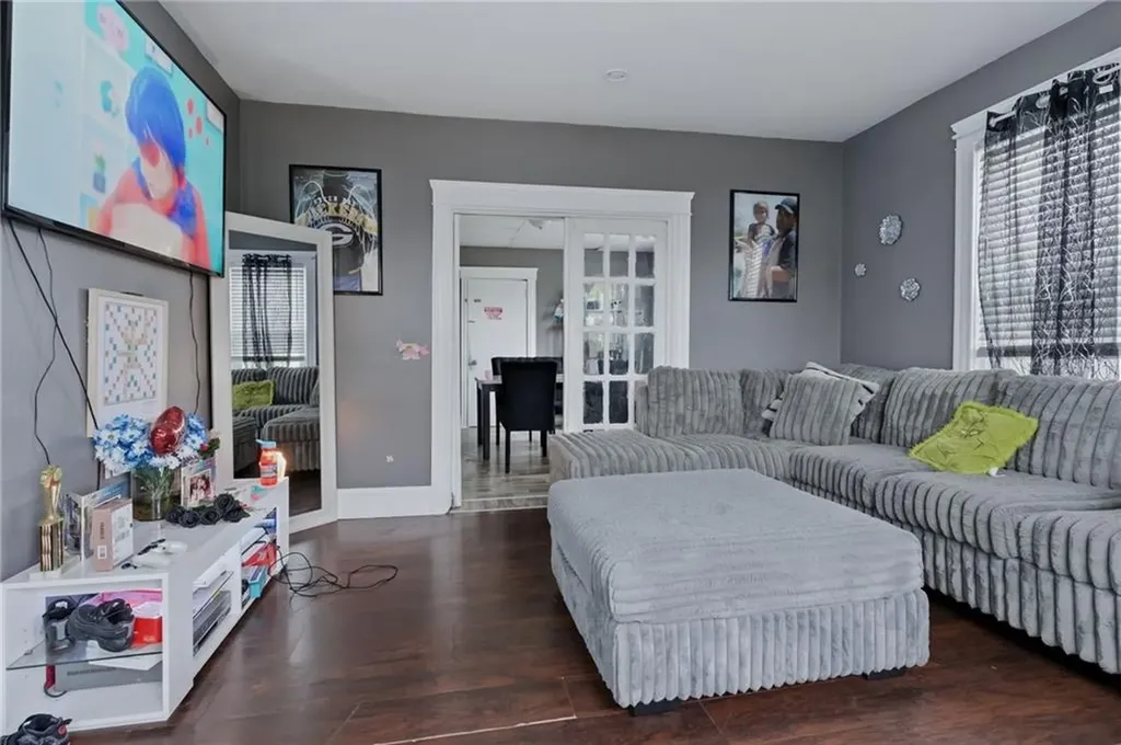 41 Utton Avenue Pawtucket RI 02860