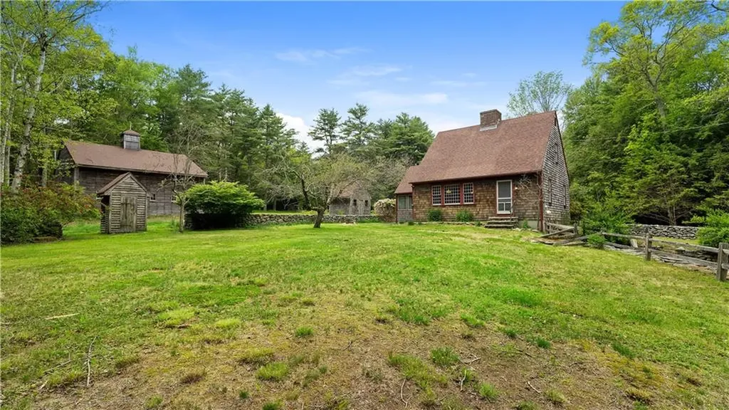 17 Burgess Road Foster RI 02825