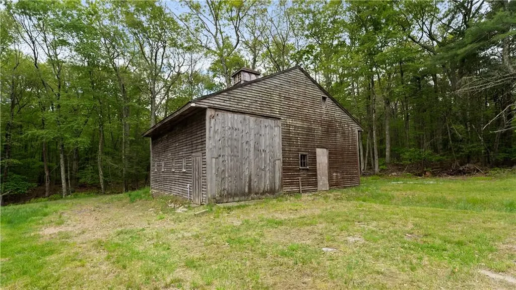 17 Burgess Road Foster RI 02825