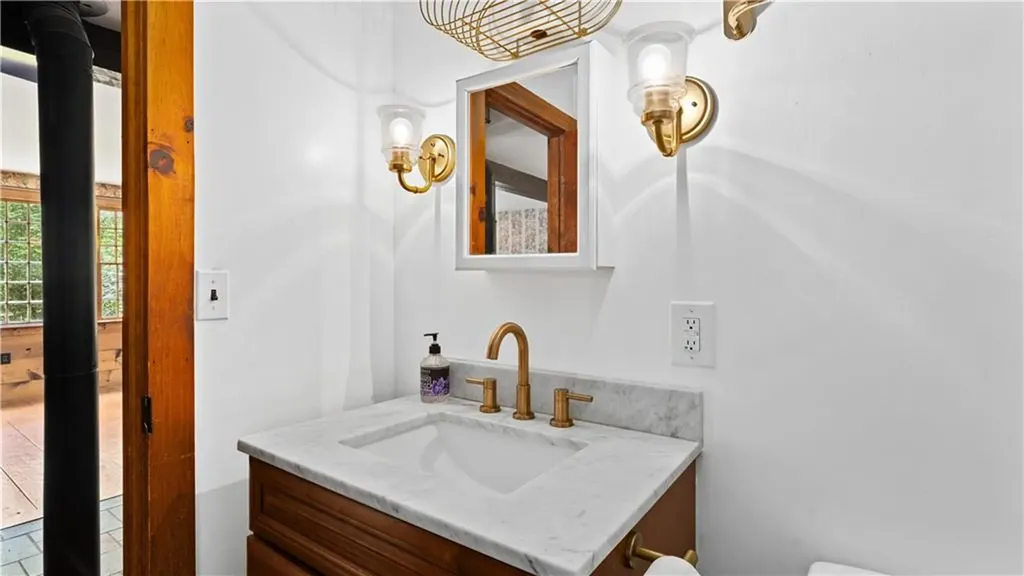17 Burgess Road Foster RI 02825