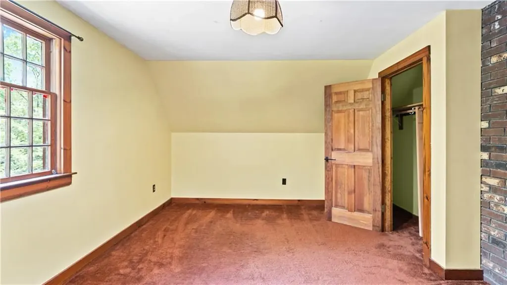 17 Burgess Road Foster RI 02825