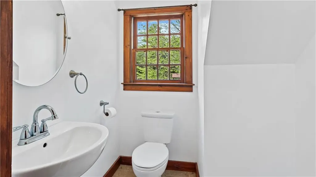 17 Burgess Road Foster RI 02825