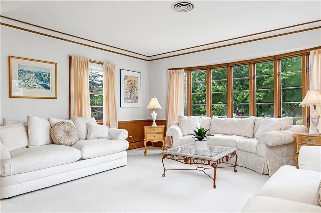 133 Tupelo Hill Drive Cranston RI 02920