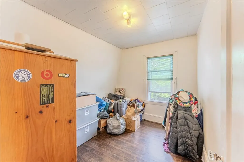 27 Cliffdale Avenue Cranston RI 02905