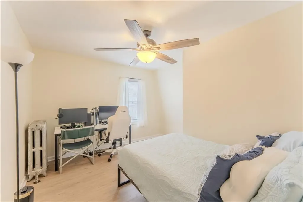 27 Cliffdale Avenue Cranston RI 02905