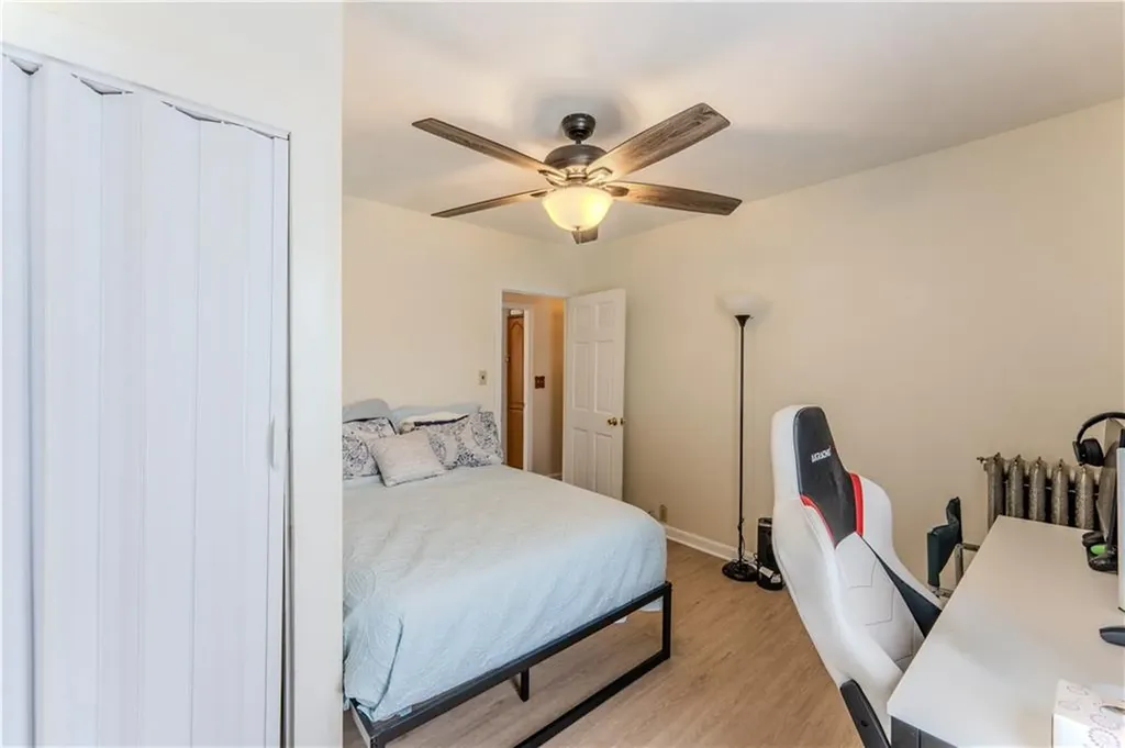 27 Cliffdale Avenue Cranston RI 02905