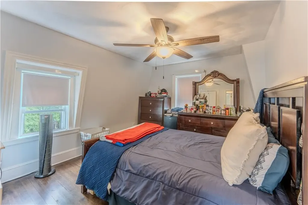 27 Cliffdale Avenue Cranston RI 02905