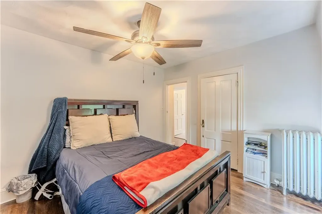 27 Cliffdale Avenue Cranston RI 02905