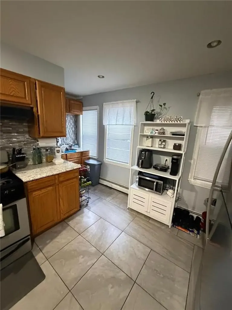 876 Douglas Avenue Providence RI 02908