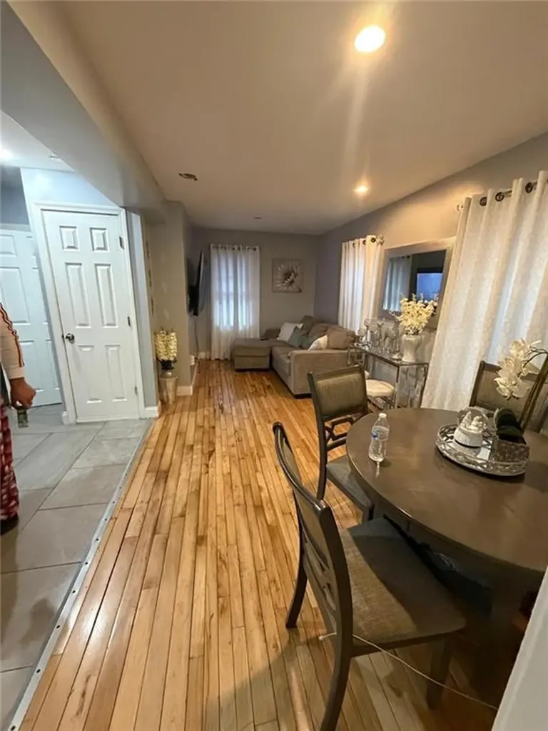 876 Douglas Avenue Providence RI 02908
