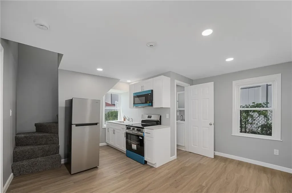 52 Erastus Street Providence RI 02909