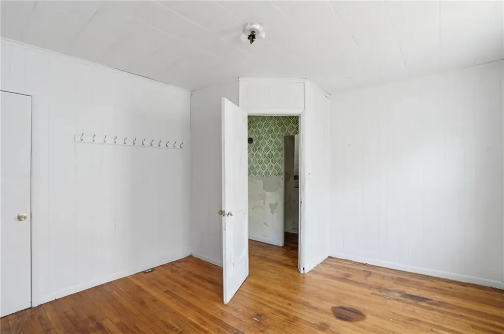 8 Mann Avenue Newport RI 02840
