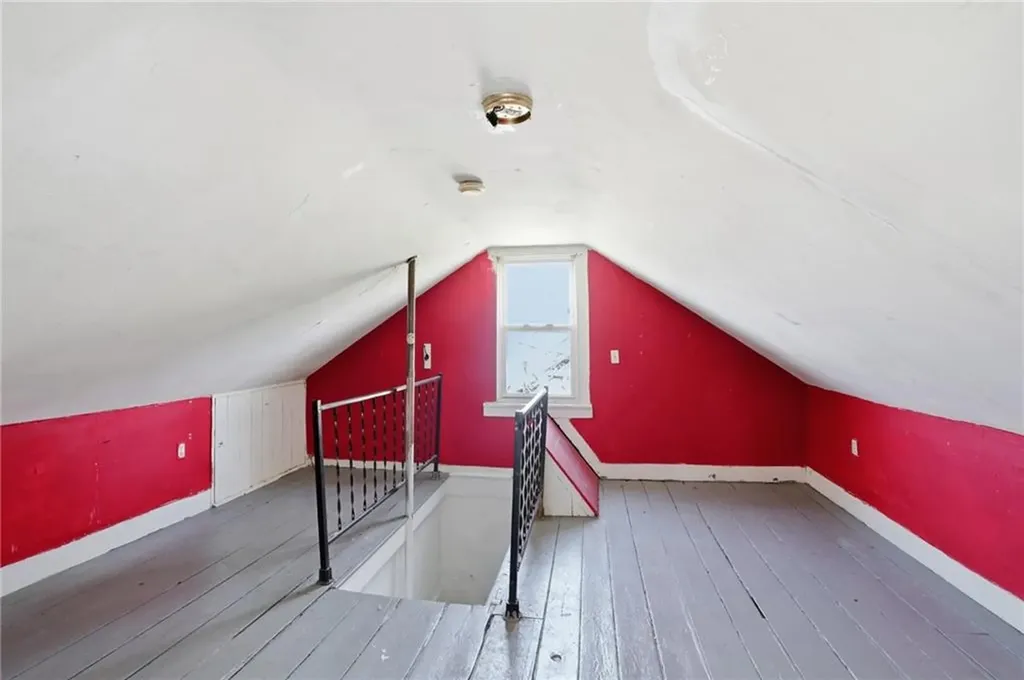 8 Mann Avenue Newport RI 02840